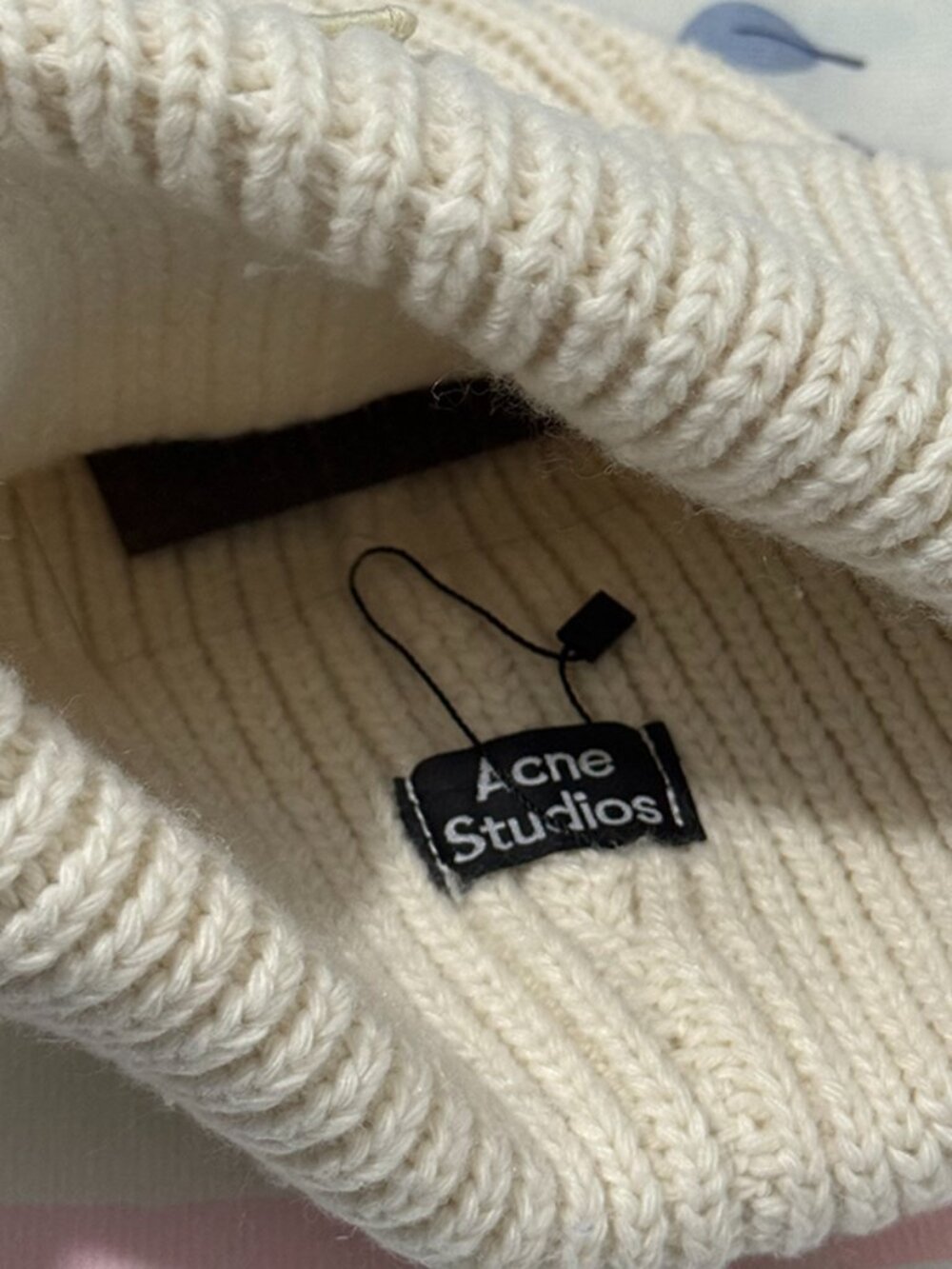 Acne Studios Large Face Patch Beanie Hat - Picture 4 of 5